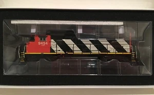 HO Athearn Genesis Canadian National GP40-2L Diesel Locomotive CN 9454 DCC SOUND - Picture 1 of 11