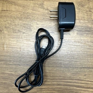 Genuine LG Travel Adapter Charger STA-U34WRI 5.1V 0.7A Micro-USB OEM  - Picture 1 of 8
