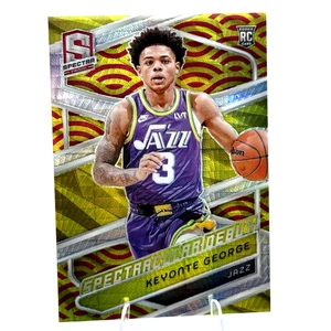 Keyonte George (RC) 2023-24 Spectra Spectracular Debut #182 Rosso e Giallo/49 Jazz - Foto 1 di 3
