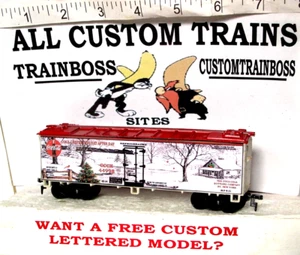 HO SCALE CUSTOM LETTERED HOLIDAY SERIES FREIGHT BOXCAR REEFER LOT 9 AVAIL IN O - Picture 1 of 11