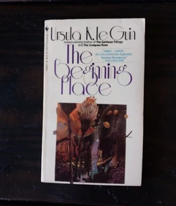 Ursula K. Le Guin - The Beginning Place - Foto 1 di 4