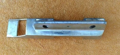 Dodge Dart Plymouth Barracuda 1967 Mopar base reposabrazos lateral del pasajero delantero Foto 1 de 4