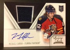 2013-14 Rookie Anthology Luxury Suite Jersey Auto Michael Caruso #193 64/99 Made - Bild 1 von 1