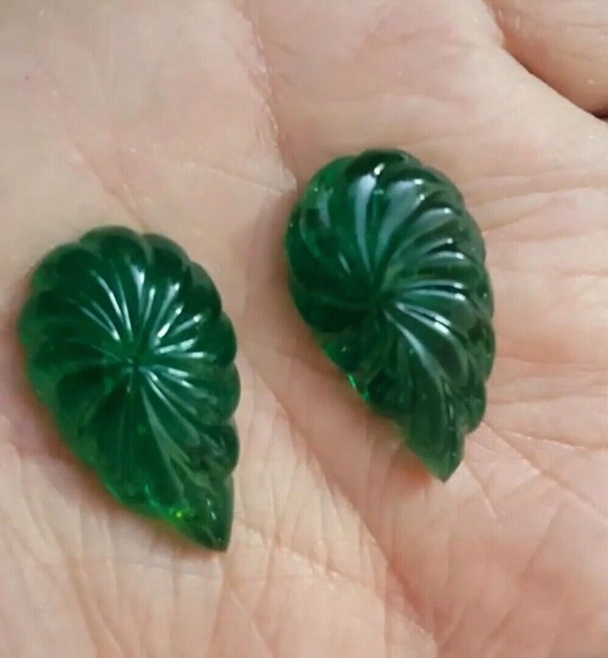 Emerald Gemstone Fancy Shape Handmade Carving Gemstone For Jewelry Making - Image 1 of 3