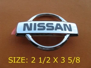 650Z NISSAN CROMO EMBLEMA LOGOTIPO INSIGNIA SIGNO SÍMBOLO FABRICANTE ORIGINAL NUEVO A39962 - Imagen 1 de 3