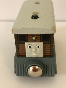 Toby The Tram Thomas The Tank Engine Wooden Railway Magnet Trains 2003 - Picture 1 of 8