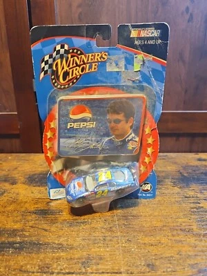 2003 WINNERS CIRCLE - CAR + CARD - NASCAR #24 - PEPSI COLA - JEFF GORDON #WW - Image 1 of 4