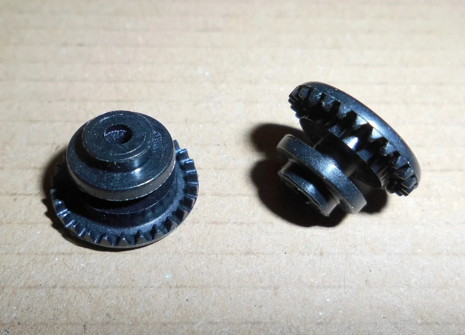 Scalextric 2 X 27 teeth brand new rear axle contrate gears SUPERB car spares - Image 1 of 1