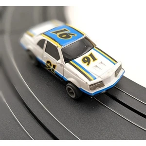 Vintage Life Like Ford Thunderbird #91 Slot Car - Picture 1 of 18
