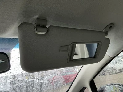 Passenger Sun Visor Without Illumination Without Sunroof Fits 12-17 RIO 802884 - Image 1 of 4