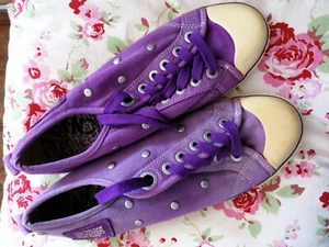 Damen Sneaker, Gr 41 Chucks, Sportschuhe, bequem, lila, yellow cab - Bild 1 von 4