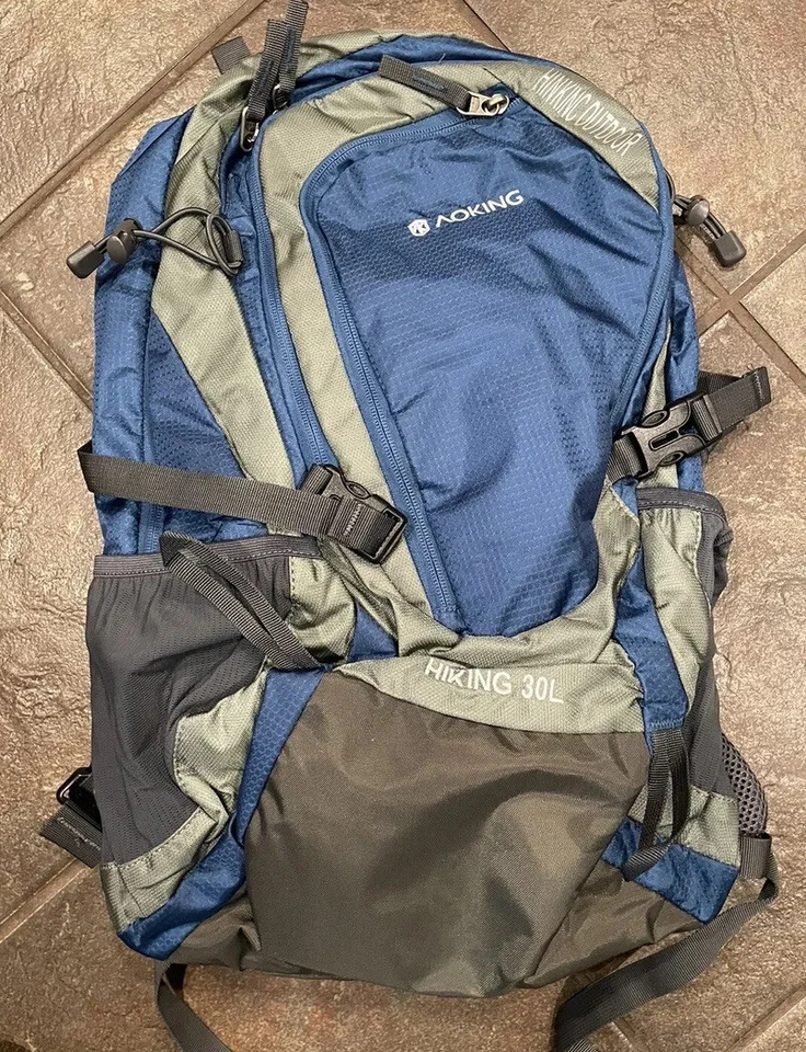 AOKING 30L Hiking Backpack - Image 1 of 3