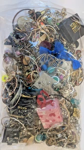 Restposten Ohrringe unsortiert 1 kg Modern Vintage Ohrstecker Clip-On Hänger Einzel Paar - Bild 1 von 7
