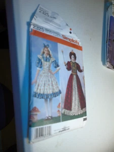 Simplicity Pattern 2325 Size6-12 Alice In Wonderland Costume Cosplay Theater - Picture 1 of 1