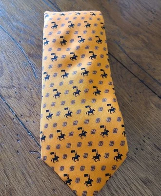 Corbata Vineyard Vines 100 % seda OSU vaqueros naranja Foto 1 de 4