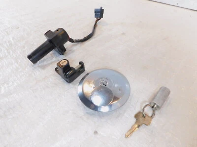 Juego de bloqueo de interruptor de encendido Honda CB1000 CB1000C 1983 tapa de tanque de gasolina con llave Foto 1 de 4