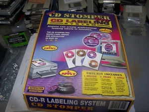 CD Labeling Software and kit for Macintosh and Windows 95 - Picture 1 of 5