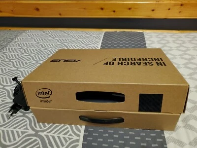 Asus Notebook E406M - PC Portable Bureautique 14" - Photo 1/2