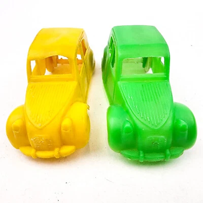 Coches de juguete de plástico fino vintage Citreon Francia años 70 amarillo y verde Foto 1 de 4