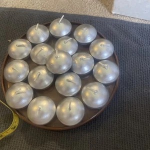 Mega Candles - Unscented 1.5" Floating Disc Candles - Silver, Set of 17 - Picture 1 of 6