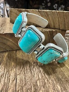 Türkis Armreif Armband - elegantes Navajo Design, Boho Southwestern, Versand im Gif - Bild 1 von 10