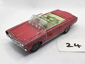 RARE VINTAGE CORGI TOYS # 246 CHRYSLER IMPERIAL CONVERTIBLE PALE GREEN INTERIOR - Picture 1 of 5