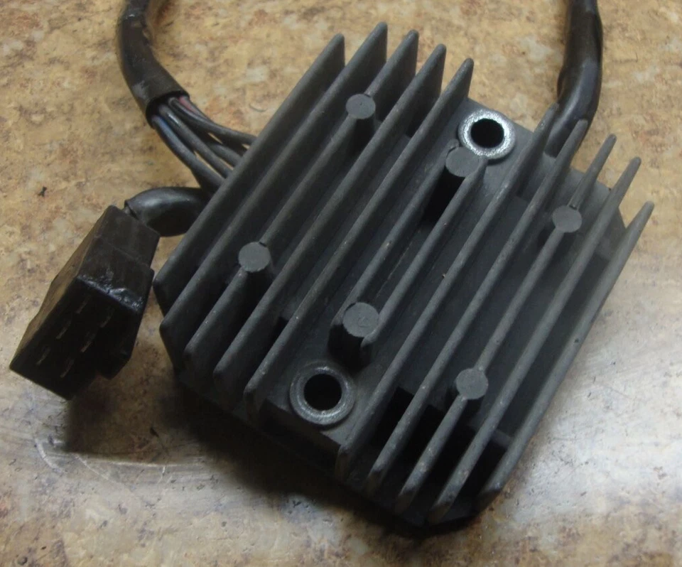 Kawasaki Vulcan VN1500 VN 1500 2001 clásico regulador de voltaje rectificador eléctrico Foto 1 de 1