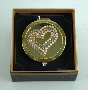 New Monet Gold Tone Compact With Heart Rhinestone Crystals & Pearls Dual Mirror - Picture 1 of 4