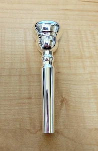 Schilke 11 Standard Series Trumpet Mouthpiece - Silver Plated - Picture 1 of 4