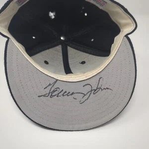 Sombrero autógrafo firmado por Tommy John Yankees, agujero en sombrero - Imagen 1 de 13