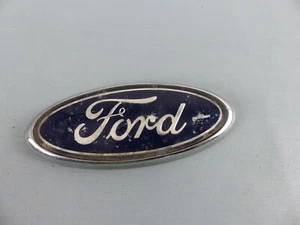 FORD ANCIEN sigle emblème monogramme insigne logo badge coffre hayon plastique - Picture 1 of 3
