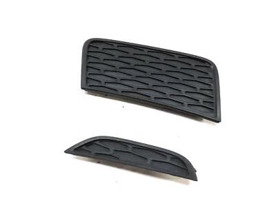 2015 LAND RANGE ROVER EVOQUE (L538) FRONT RIGHT BUMPER FOGLIGHT GRILLE TRIM SET2 - Image 1 of 4