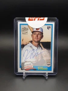 2023 Topps Archives 1981 Fan Favorite Auto Kyle Stowers #81FF-KS Rookie Auto RC - Picture 1 of 2