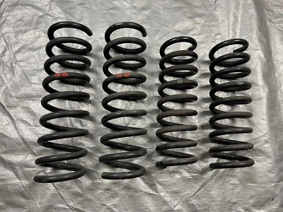 Suspensión de muelles helicoidales delanteros traseros Chrysler Crossfire 2004-2008 Foto 1 de 4
