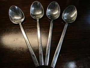 Juego de 4 sopas Fortessa Arezzo 18/10 - cucharadas 8" punta plana lisa brillante - Imagen 1 de 3