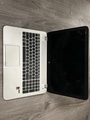 Notebook HP Envy 15z-J100 15,6”| AMD A10-5750M 2,50 GHz | 8 GB RAM | SIN DISCO DURO - Imagen 1 de 4