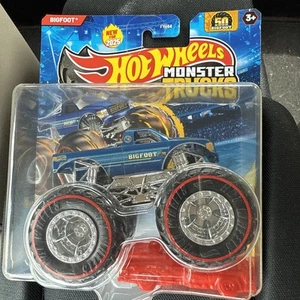 NEW HOT WHEELS 2025 MONSTER TRUCKS TREASURE HUNT - BIGFOOT - 50 YEARS - SEALED - Picture 1 of 7