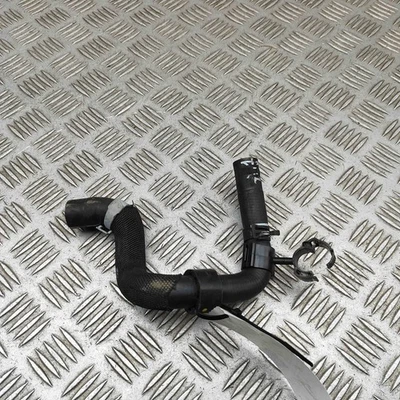 Manguera de refrigerante Volkswagen MULTIVAN T7 7T0122063 1.4 híbrido 110 kW 2024 Foto 1 de 4