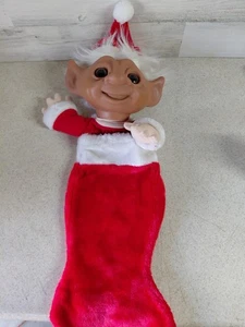 Medias de Colección Norfin Troll Navidad Dama Terciopelo Rojo Cabeza Grande ENVÍO GRATUITO - Imagen 1 de 10