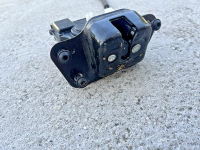 OEM | Jeep Patriot 2007-2017 maletero trasero cerradura pestillo actuador liberación Foto 1 de 4