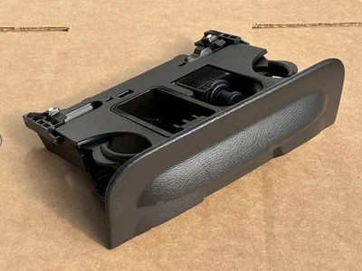 Cenicero Crown Victoria Grand Marquis 2003-2011 negro carbón Foto 1 de 4