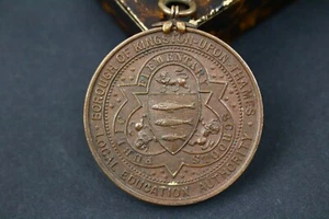 Royal Borough of Kingston upon Thames Medalla de Asistencia Perfecta Londres - Imagen 1 de 2