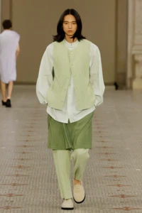 ISSEY MIYAKE- 2024 Green Pleat Mens Skirt, Waist-34" - Imagen 1 de 6