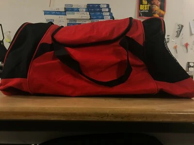 Bolsa de lona deportiva Augusta Sportswear 25" x 12" x 12" lona roja Foto 1 de 2