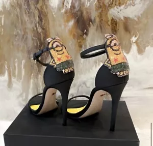 Rare Ruthie Davis X Minions Despicable Me Embellished Blaxk Sandal Heels 39 - Picture 1 of 11