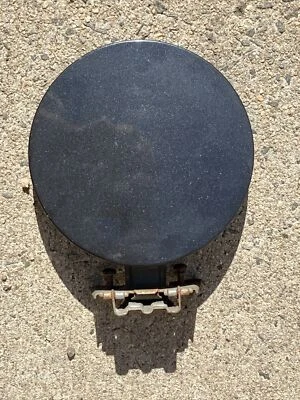 Fuel Tank Door GMC YUKON XL 1500 00 01 02 03 04 05 06 805K SPIRAL GRAY METALLIC - Image 1 of 2