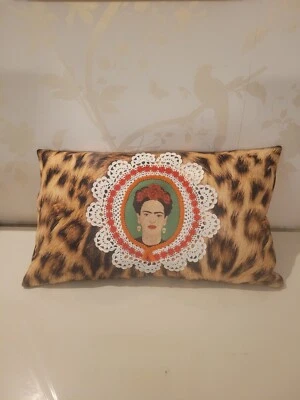 Kissenhülle  Kissenbezug Frida Kahlo 30x 50cm Reißverschluss Leoprint - Bild 1 von 3