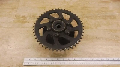 Yamaha XJ550 1982 Maxim Y254-2> rueda trasera piñón y soporte Foto 1 de 4