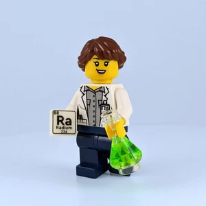 LEGO Nuclear Scientist Minifigure with Glow in the Dark Radium Accessory! - Picture 1 of 7