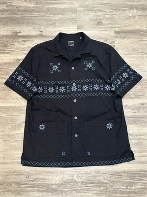 Camisa bordada manga curta com botões Todd Snyder preta e azul tamanho M - Imagem 1 de 4